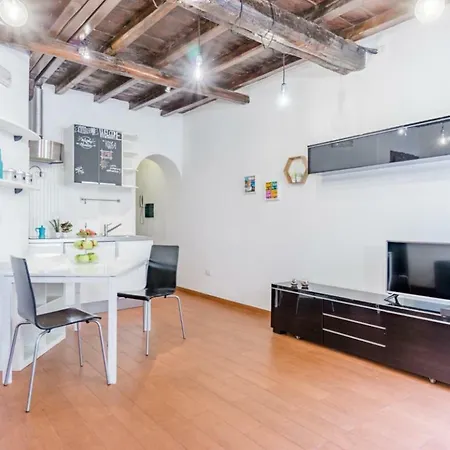 Apartman Urbana Coliseum House