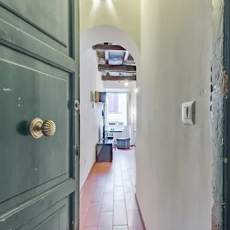 Urbana Coliseum House Apartment *