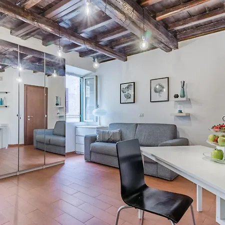 Urbana Coliseum House Apartment